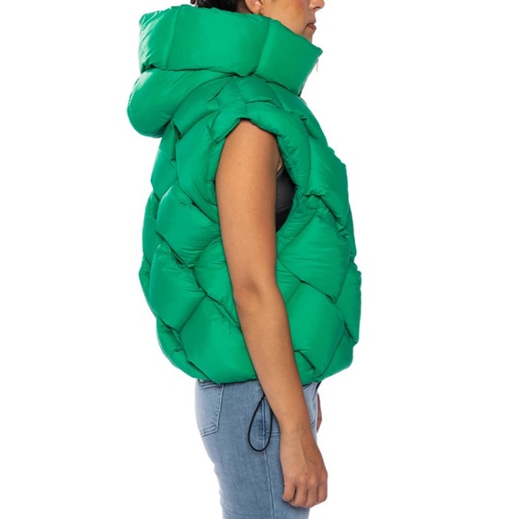 Azalea Wang Braided Puffer Vest, NEW - Picture 4 of 6